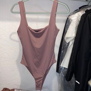 Square neck bodysuit